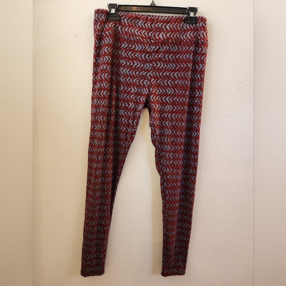Lularoe Women's Tall Curvy Leggings Chevron Burgundy Blue Size TC 12-18